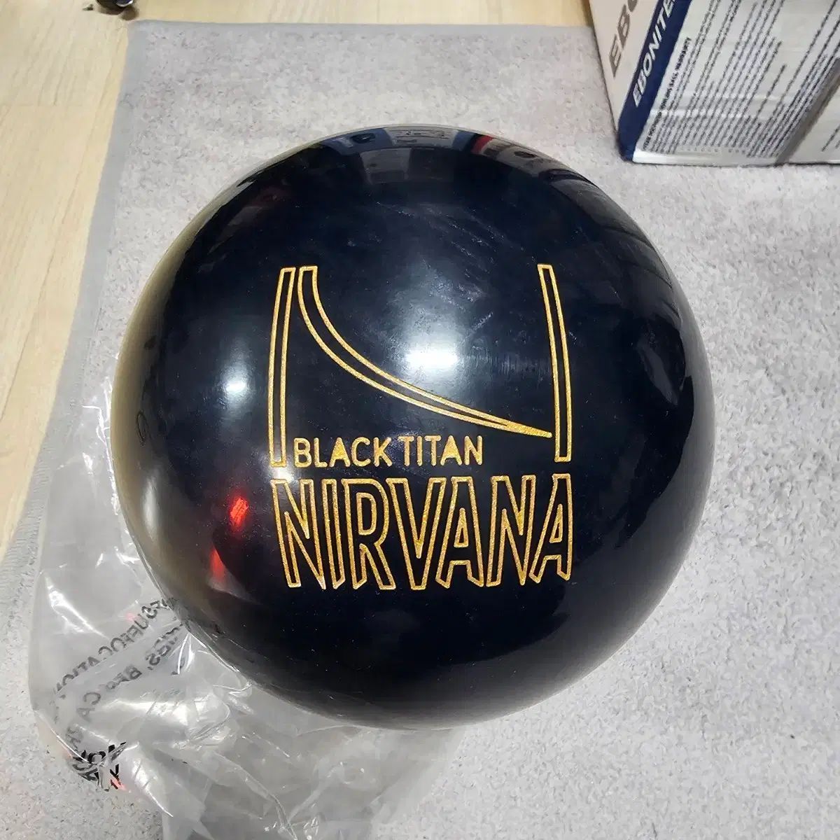 ブランズウィック ブラック タイ タン NIRVANA ニルヴァーナ 15パウンド ボーリングボール