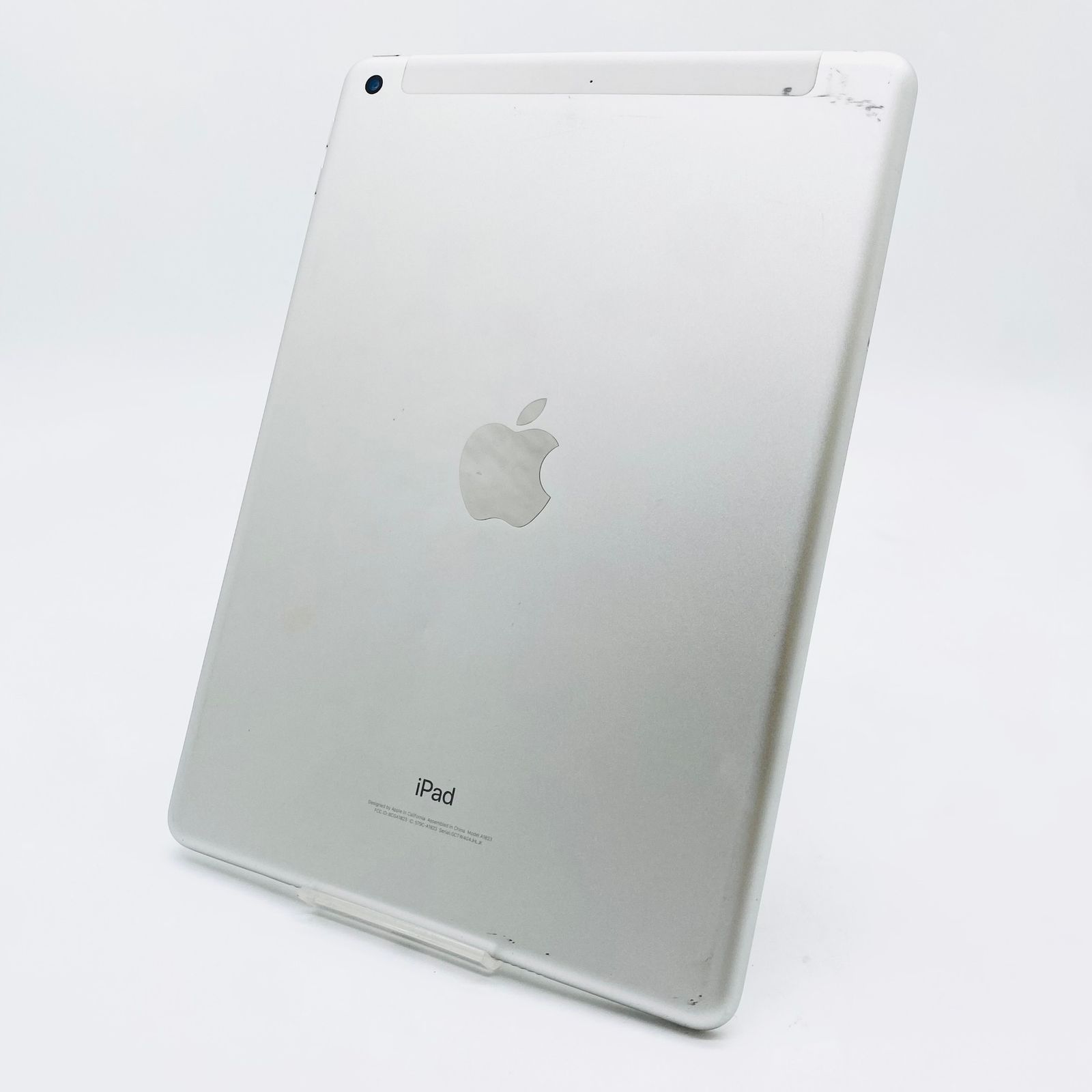 iPad 第5世代 Wi-Fi 32GB シルバー MP1L2J/A 本体のみ docomo iPad5 Wi-Fi+Cellular 32GB MP1L2J/A シルバー 利用制限〇 動作