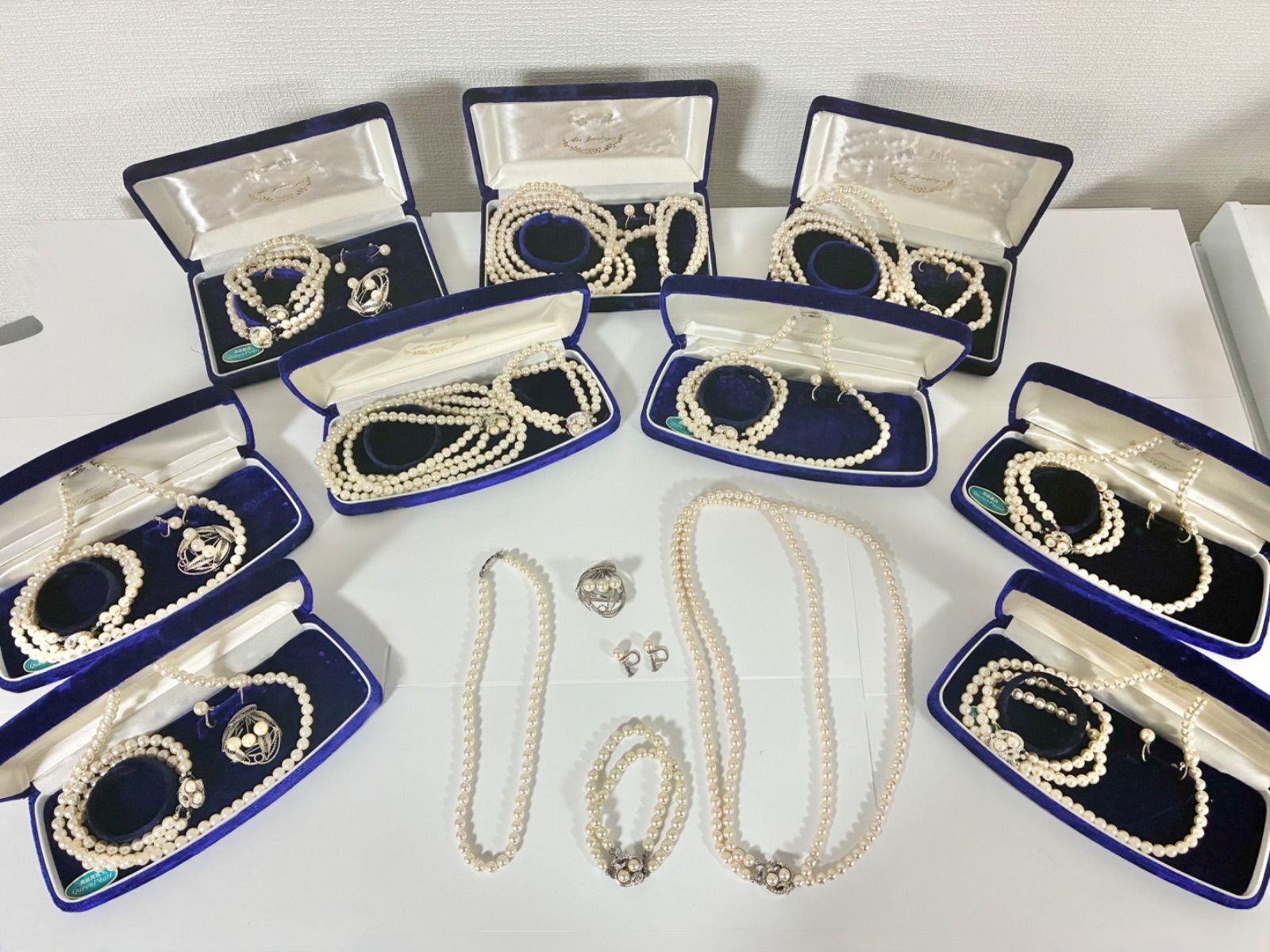 12）アクセサリー イミテーション 9kg アクセサリー 大量 ネックレス イヤリング 指輪 リング ペンダント ブローチ等 まとめ売り おまとめ  まとめて セット A1 ネックレス ピアス 指輪 ブローチ （12）アクセサリー　イミテーション　ネックレス　ピアス　指輪　ブローチ