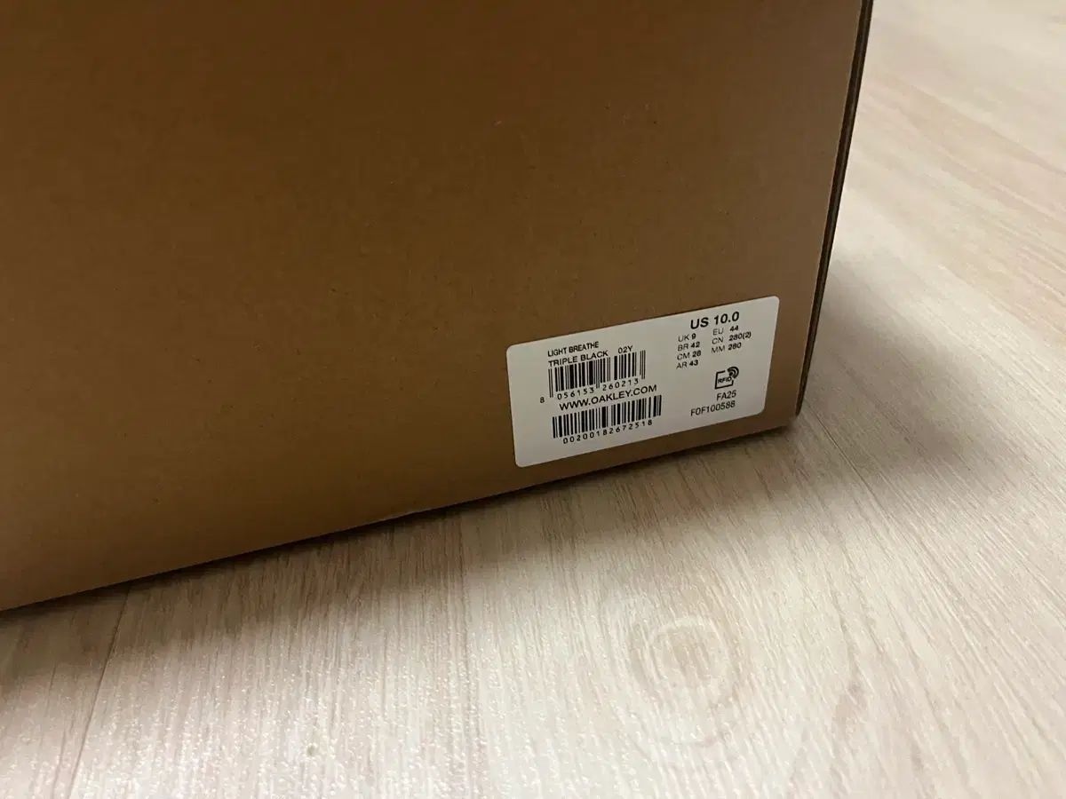 オークリー ライト ブリード ブラック