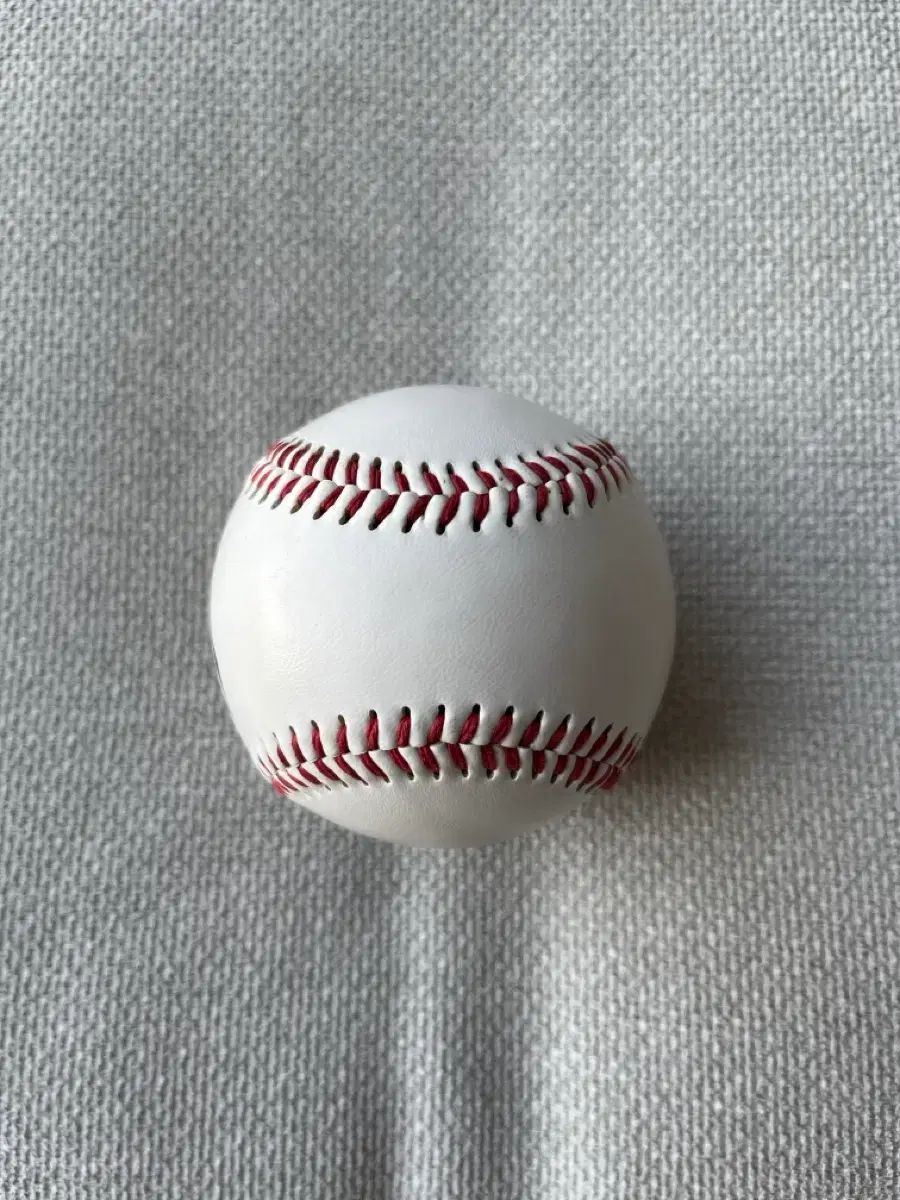 バービー(ボビー) バレンタイン ジバロッテ ロゴボール インサイン