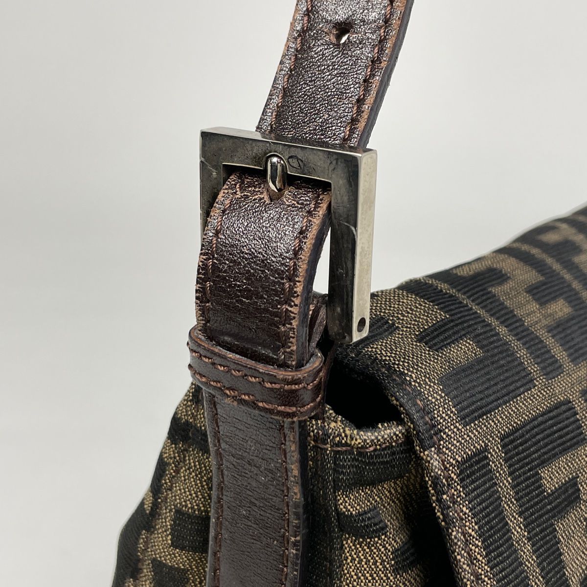 フェンディ FENDI ズッカ柄 ショルダーバッグ ハンドバッグ ワン