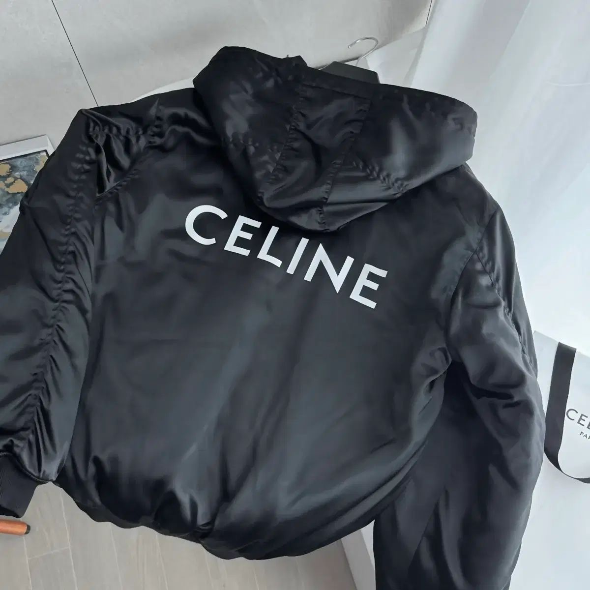 新品級 24FW Celine セリーヌ バックロゴ フード ブルゾン サテン