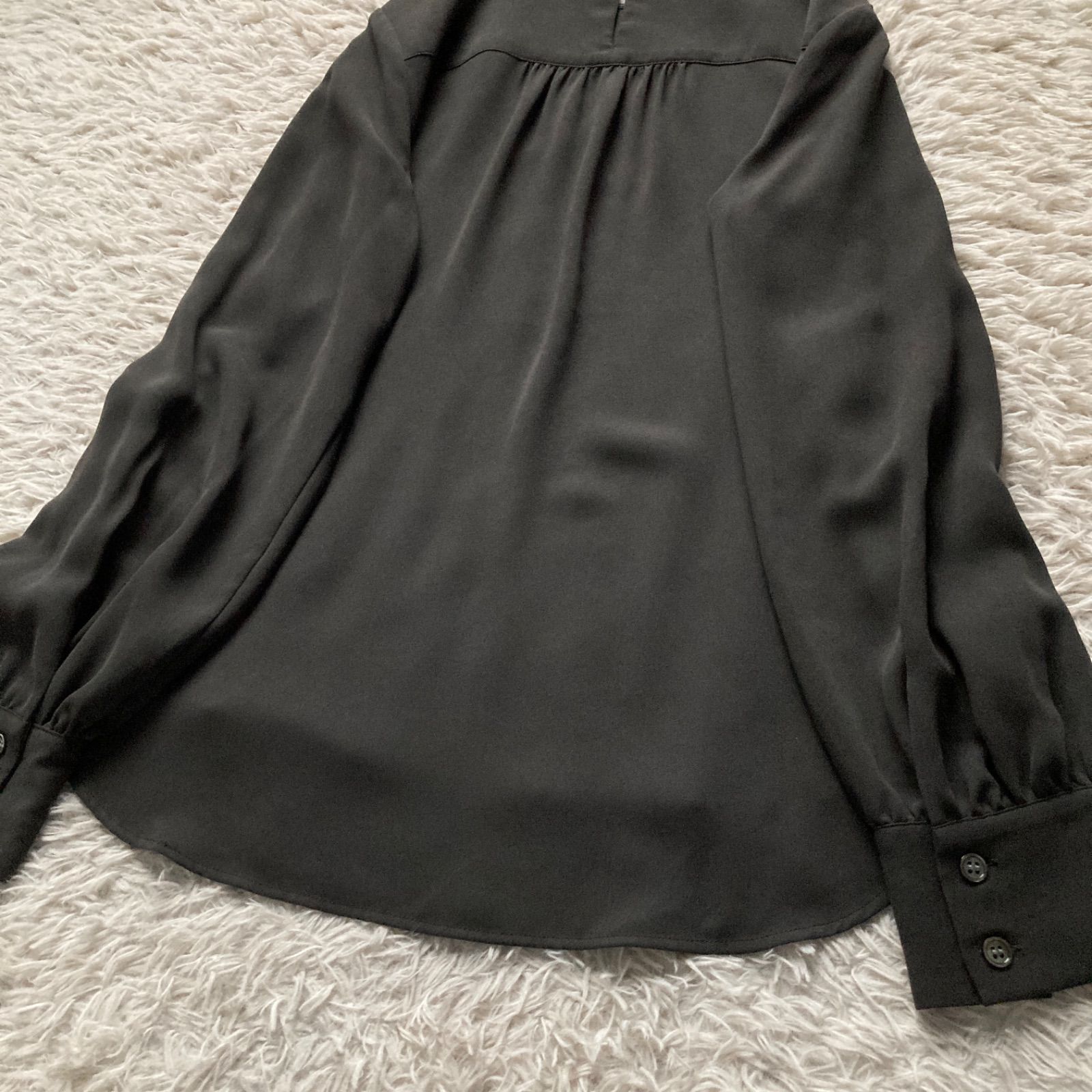 未使用 theory luxe とろみ 二枚仕立て ブラウス セオリー 新品 良品 Theory luxe セオリーリュクス 極上 とろみブラウス 長袖 ロング