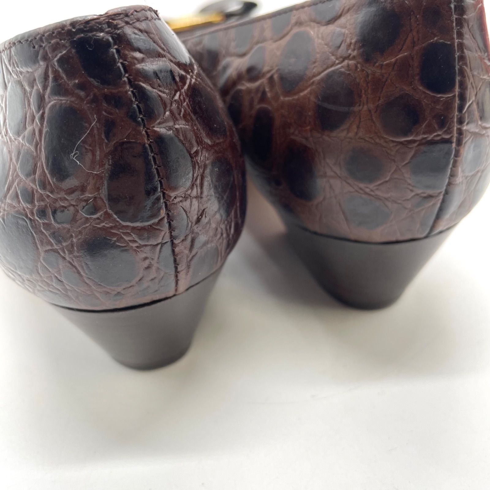 Salvatore Ferragamo サルヴァトーレ フェラガモ パンプス ヴァラ