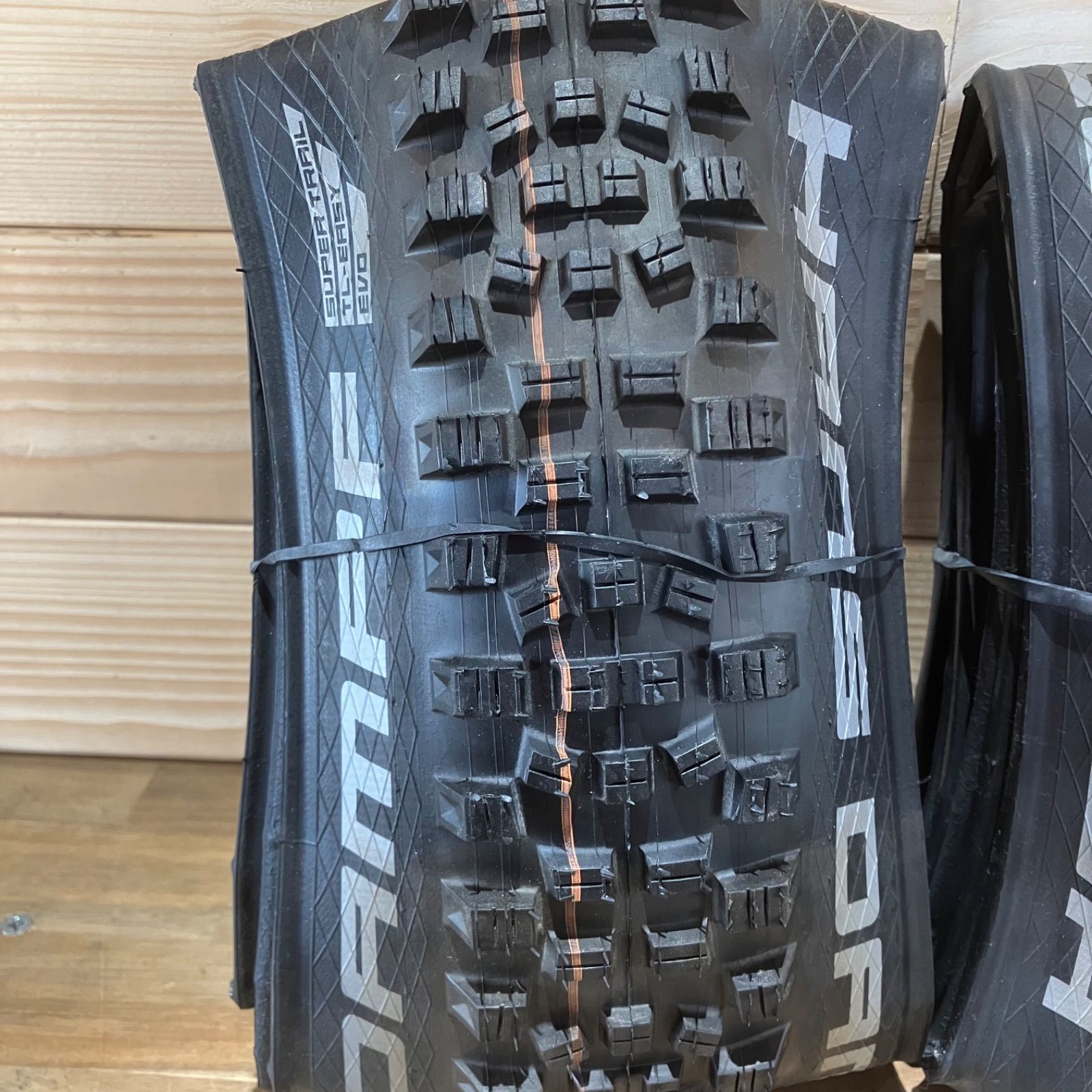 処分SALE】SCHWALBE Hans Dampf 27.5×2.35 ブラック 2本セット