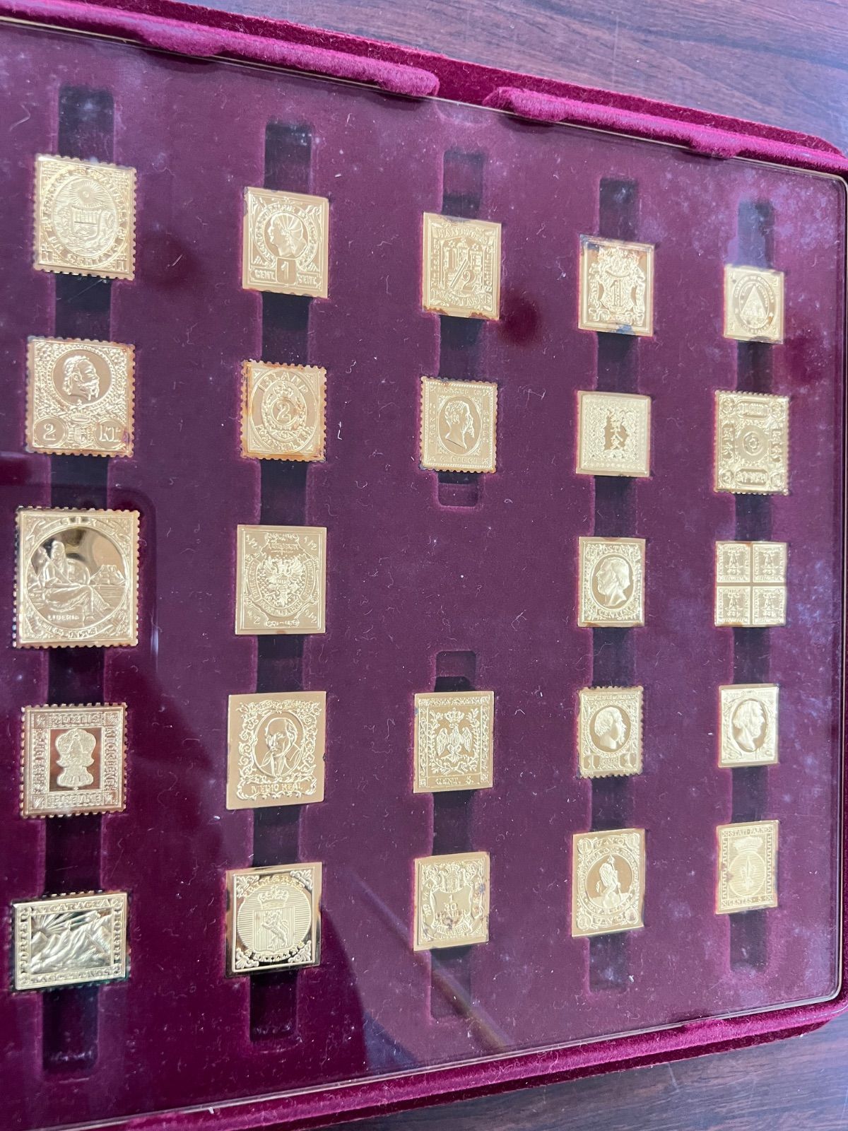 フランクリンミント世界の国々の最初の切手