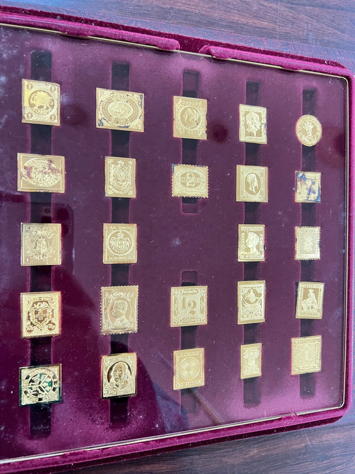 フランクリンミント世界の国々の最初の切手コレクション - メルカリ