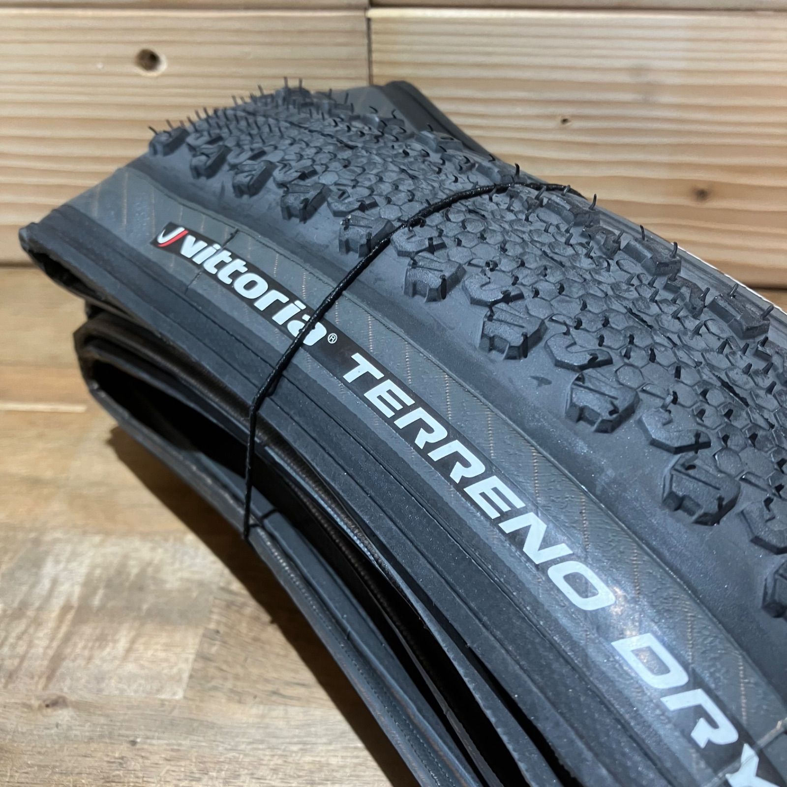 処分SALE】VITTORIA TERRENO DRY G2.0 700×38c 2本セット！ - メルカリ