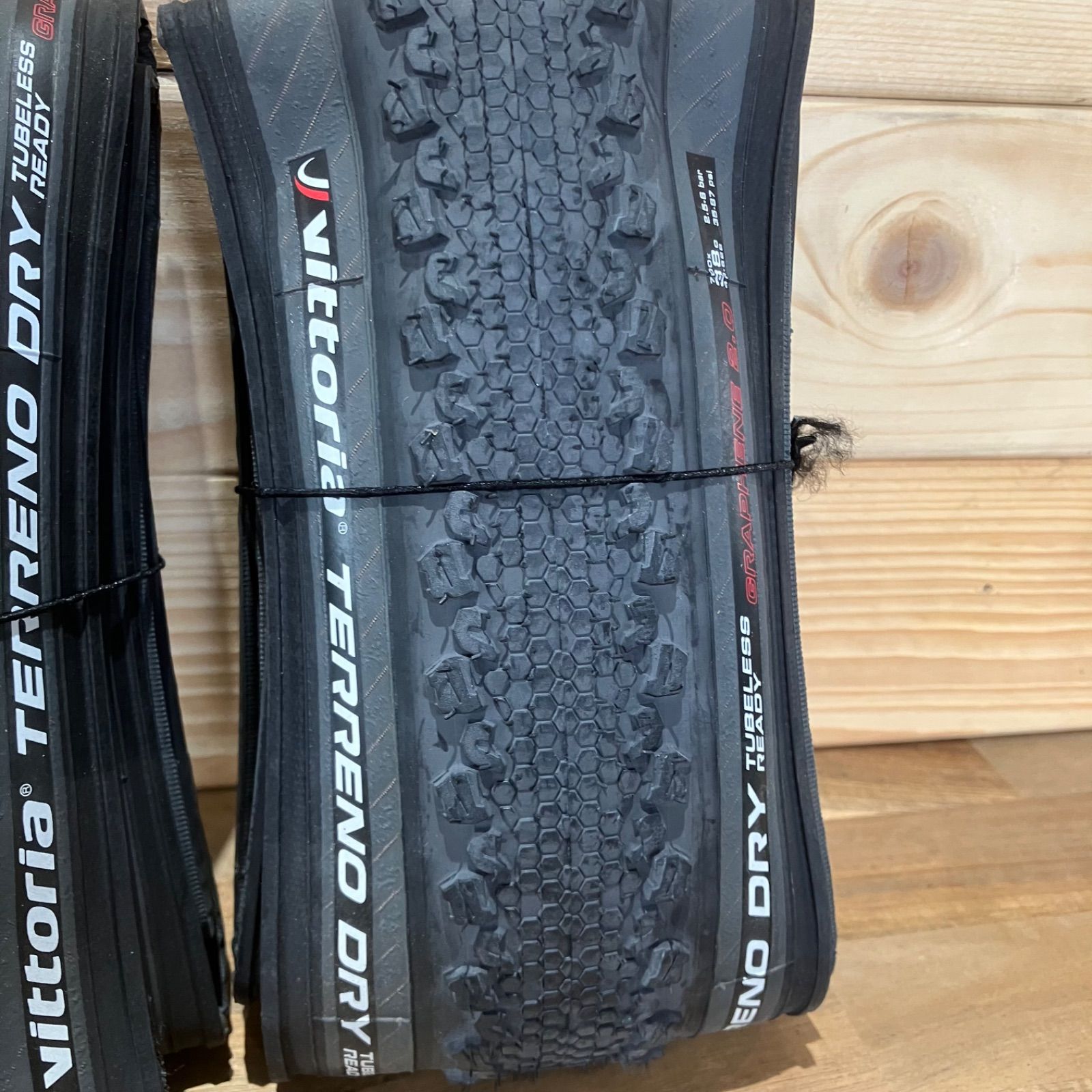 処分SALE】VITTORIA TERRENO DRY G2.0 700×38c 2本セット！ - メルカリ