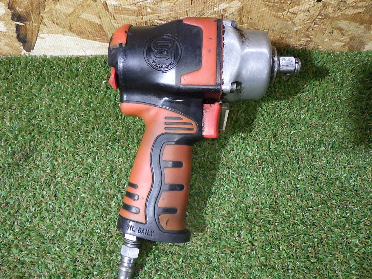 SHINANO インパクトレンチ 12.7 mm 1 2 SI-1600 B ULTRA エアツール 品 発送 251211