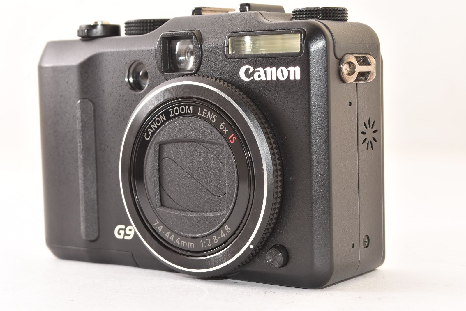 9 コンパクトデジタルカメラ