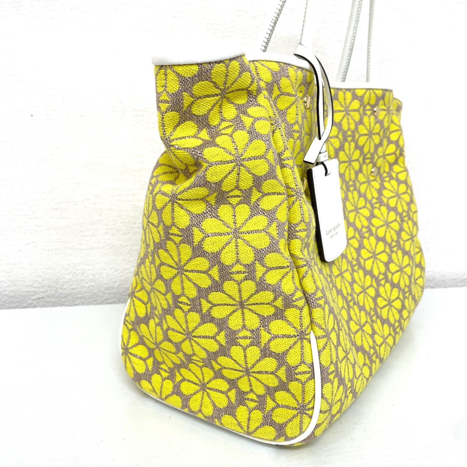 ✨美品✨KATE SPADE ケイトスペード フラワージャガード ミディアム 