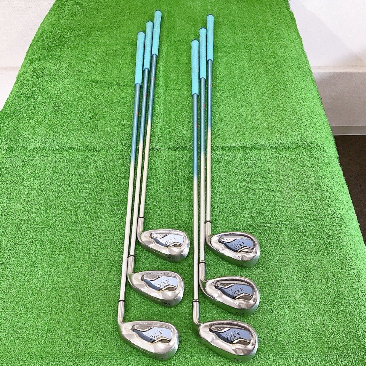 ツ23☆希少カラー ゼクシオ6本レディースアイアンセット MP600L XXIO