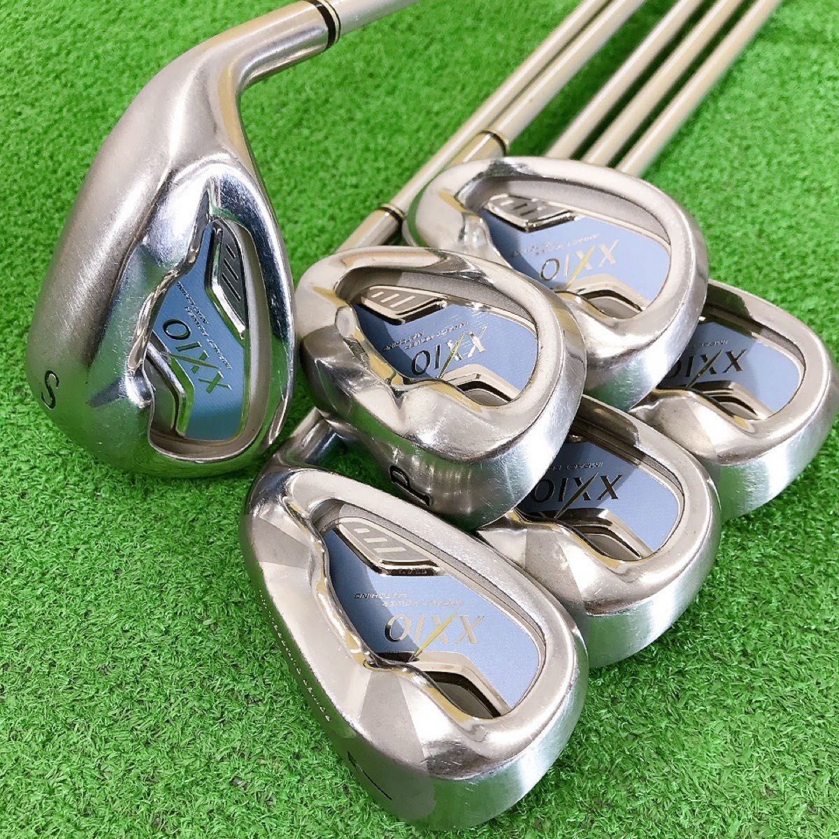 ゼクシオ　6代目　MP600L レディース　ゴルフ　アイアンセット　7本　L 右 ツ23☆希少カラー ゼクシオ6本レディースアイアンセット MP600L XXIO