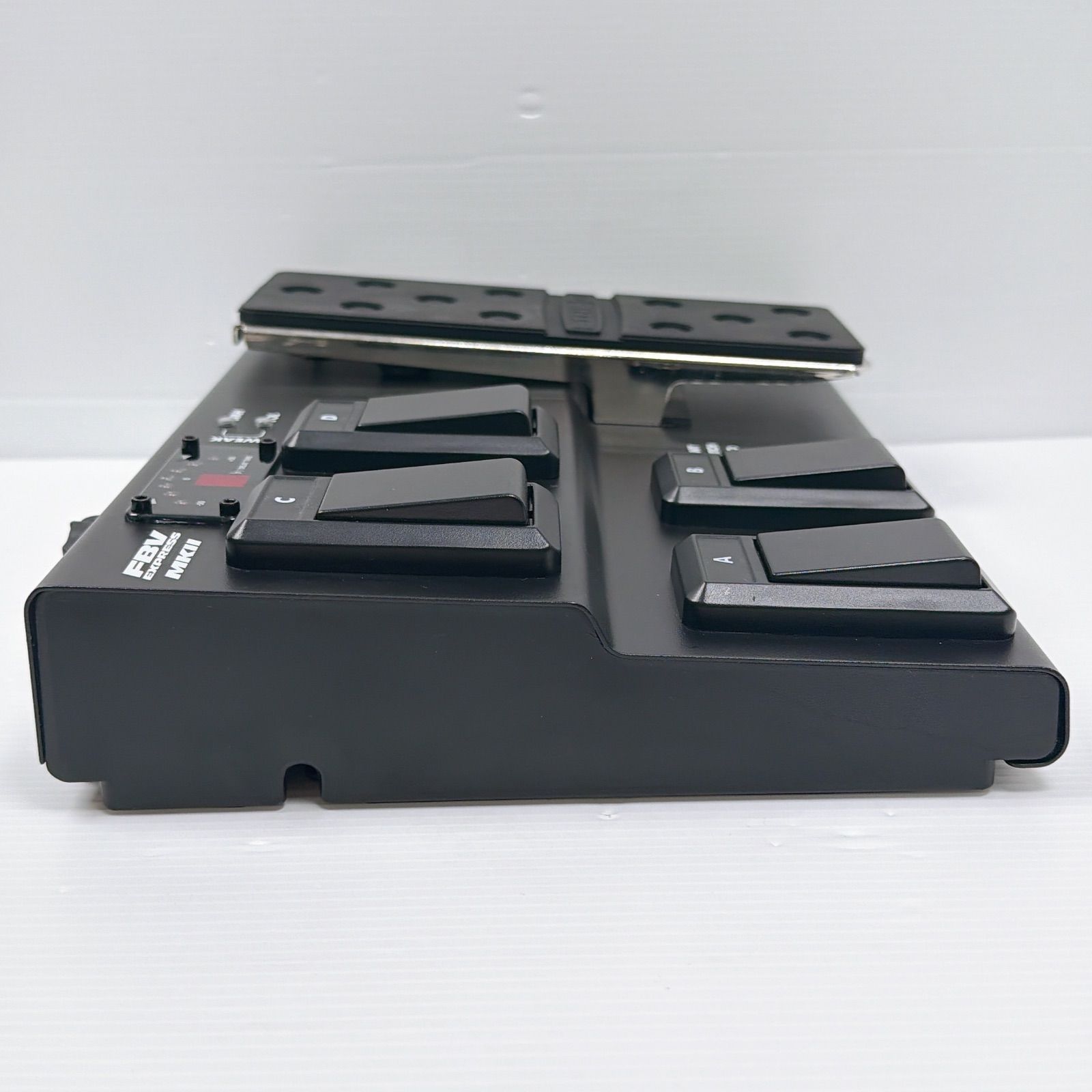 LINE6 FBV Express MKⅡ フットスイッチ マルチフットコントローラー