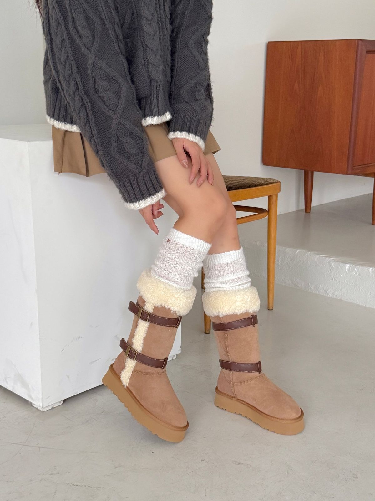  牛革 シープスキン ファー ベルトライン UGG ロングブーツ J 2025-28 ワークブーツ ブーツ