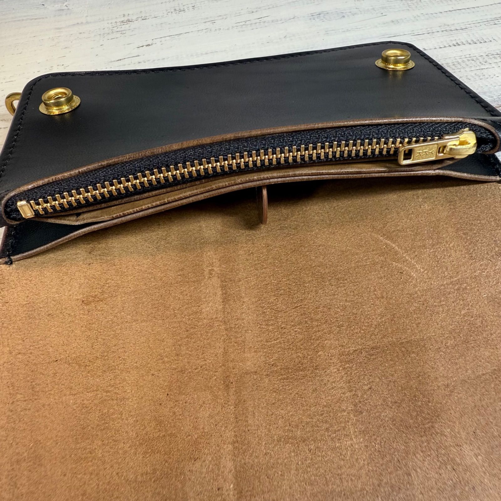 トラッカーウォレット ミドル 2層】ホースバット ゴールド YKK - メルカリ