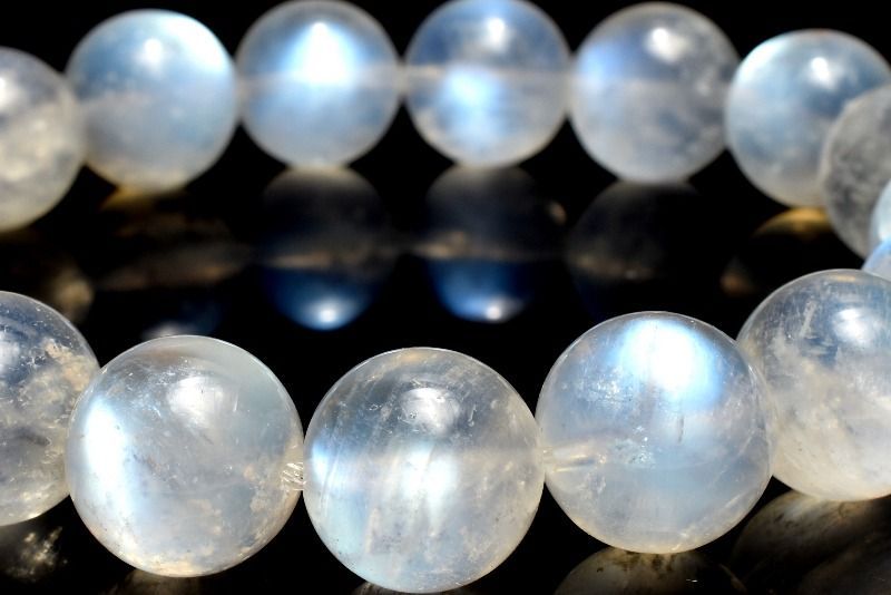 １点物 青く揺らめく幻想の輝き ブルームーンストーン 12.5 mm ブレスレット パワーストーン 天然石 _MC 2319