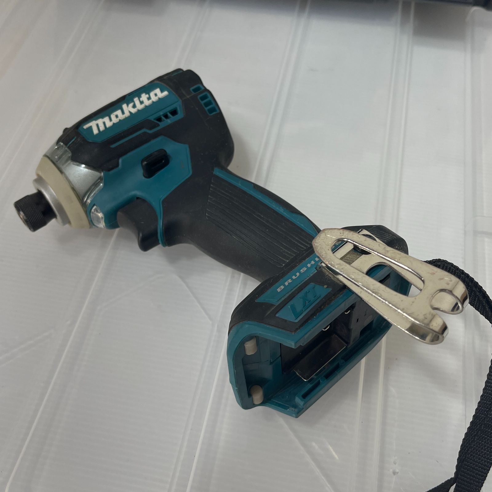 マキタ フルセット 青 6.0 Ahバッテリー×2 充電器DC 18 RC ケース付 V 充電式インパクトドライバー