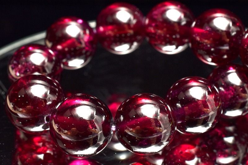 気品ある赤紫! ロードライトガーネット