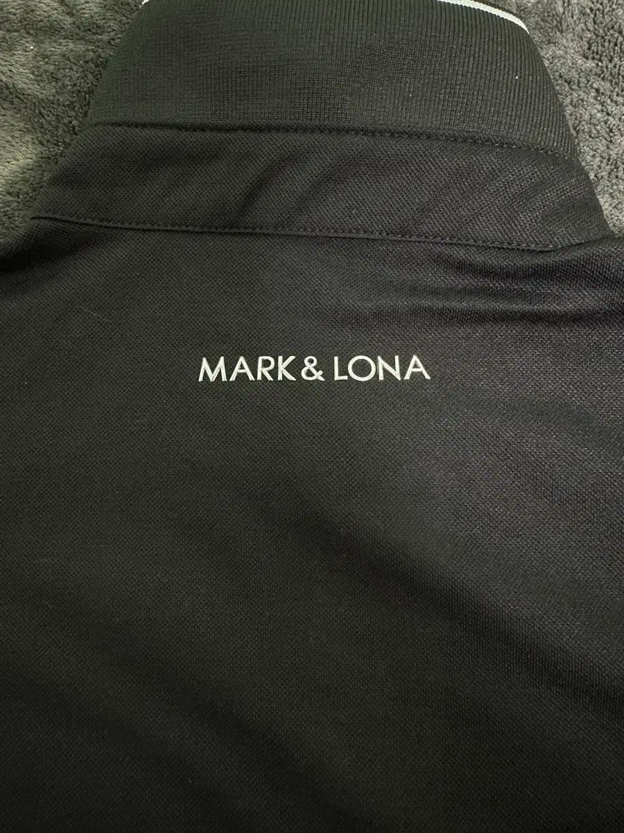 マークアンドロナ