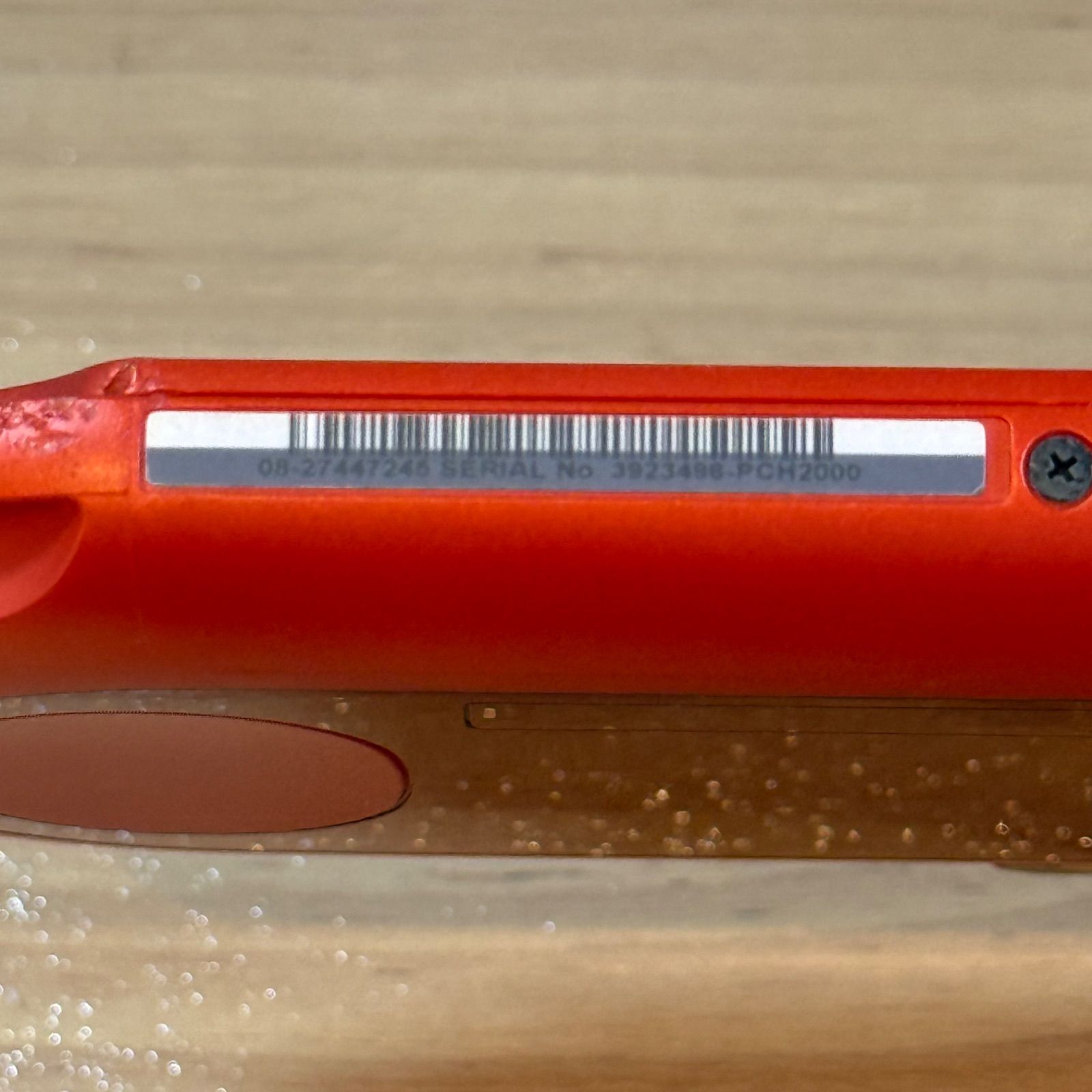 メタリックレッド