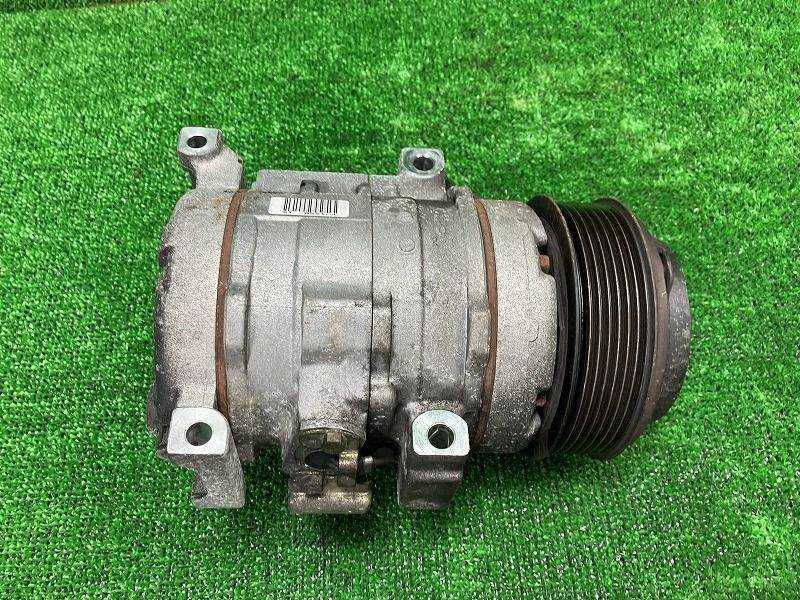 ハイエース TRH124B エアコンコンプレッサー DX 15人 デンソー 10S15C