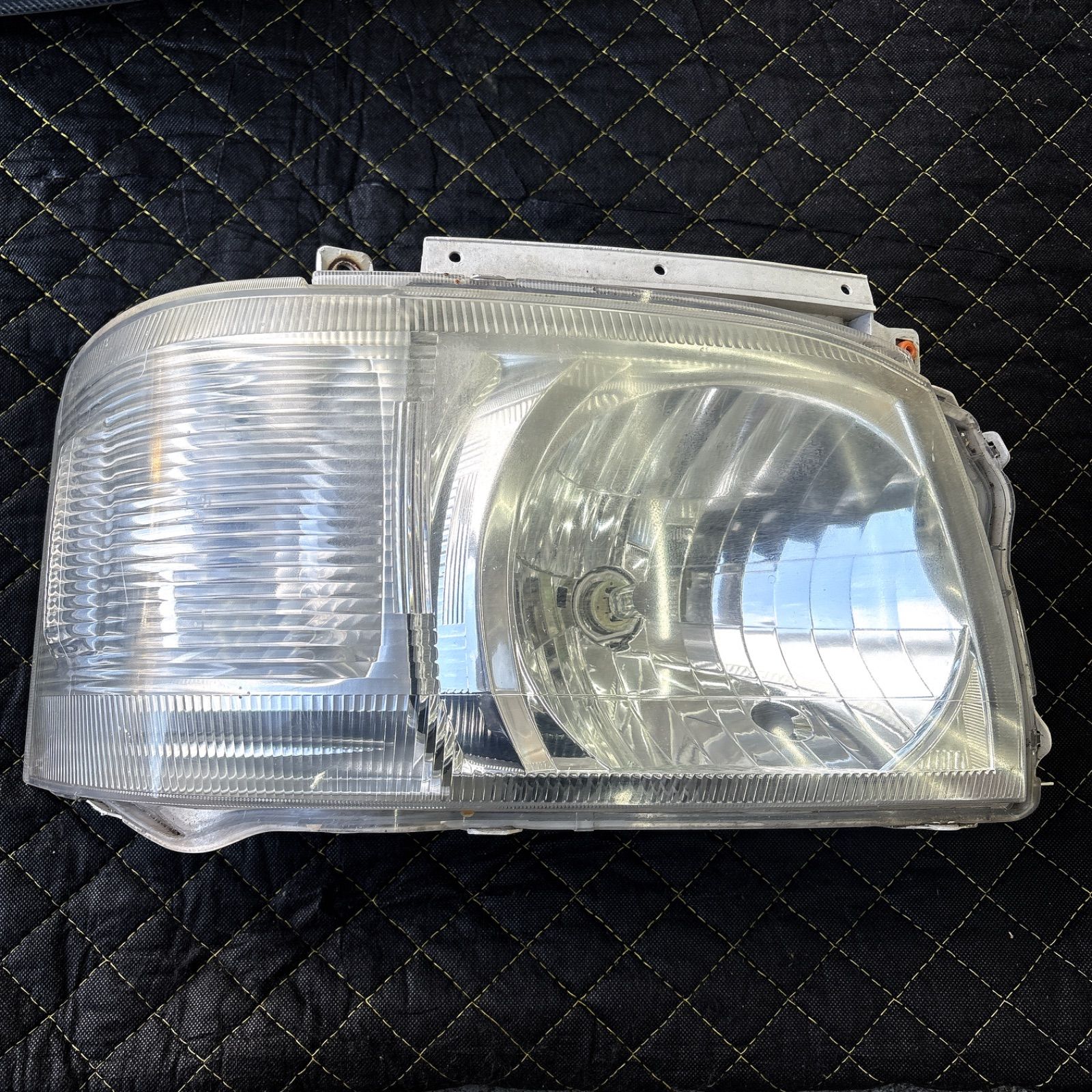 ★★★ ハイエース ヘッドライト 標準 純正 ハロゲン 中古品 安い，人気SALE