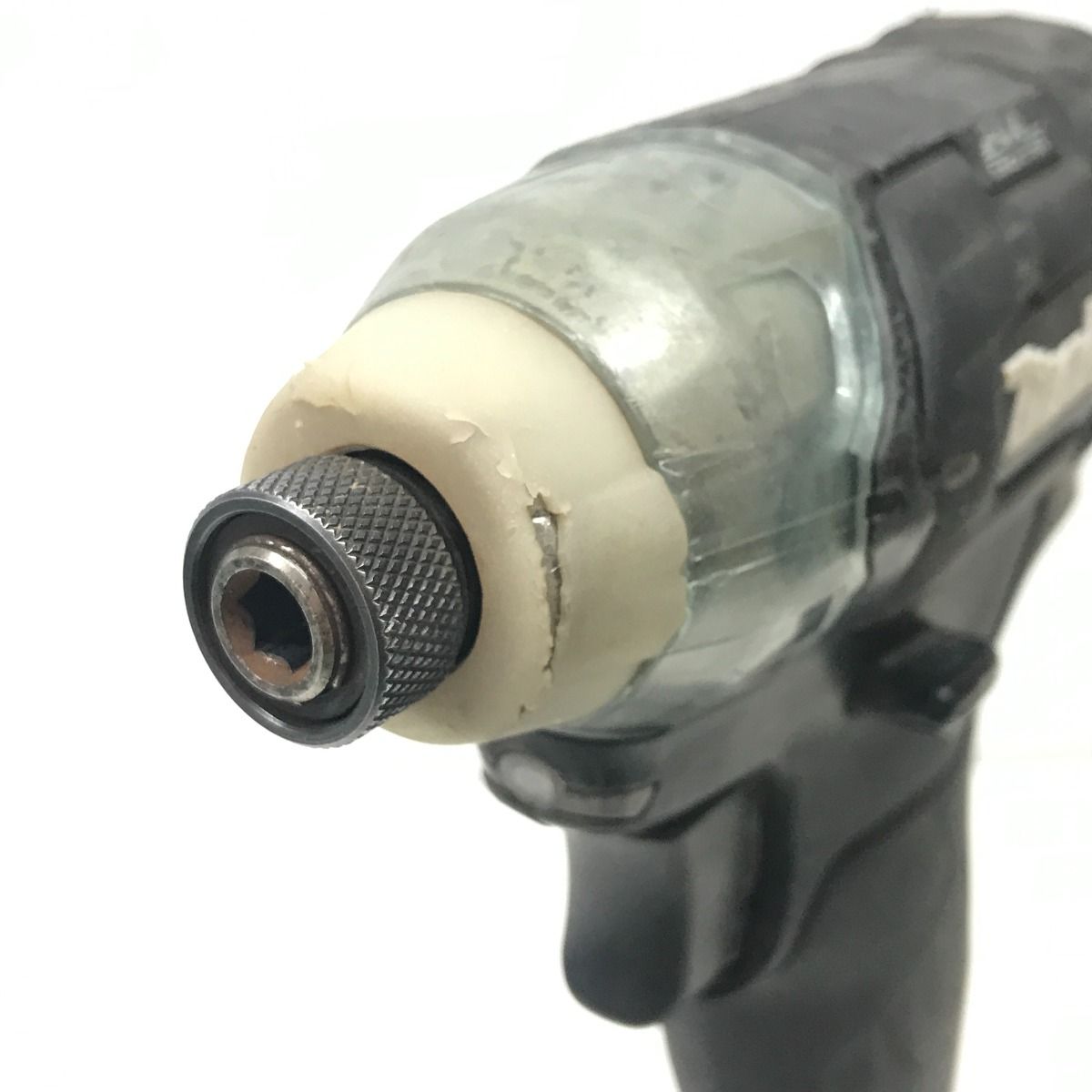 インパクトドライバ