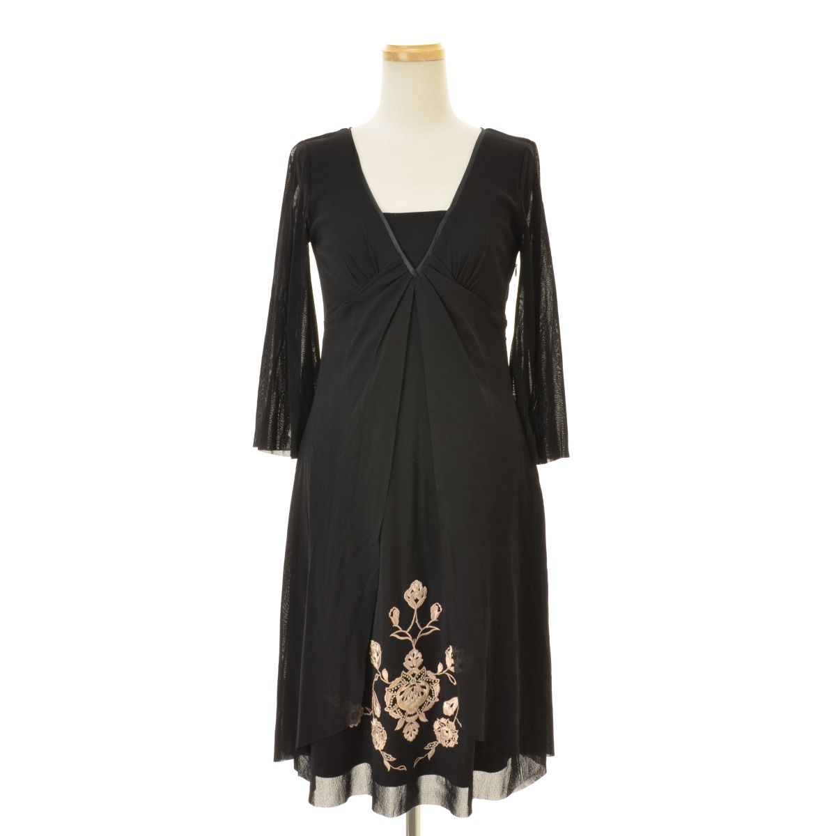 VIVIENNETAM】刺繍ナイロン七分袖ワンピース - メルカリ