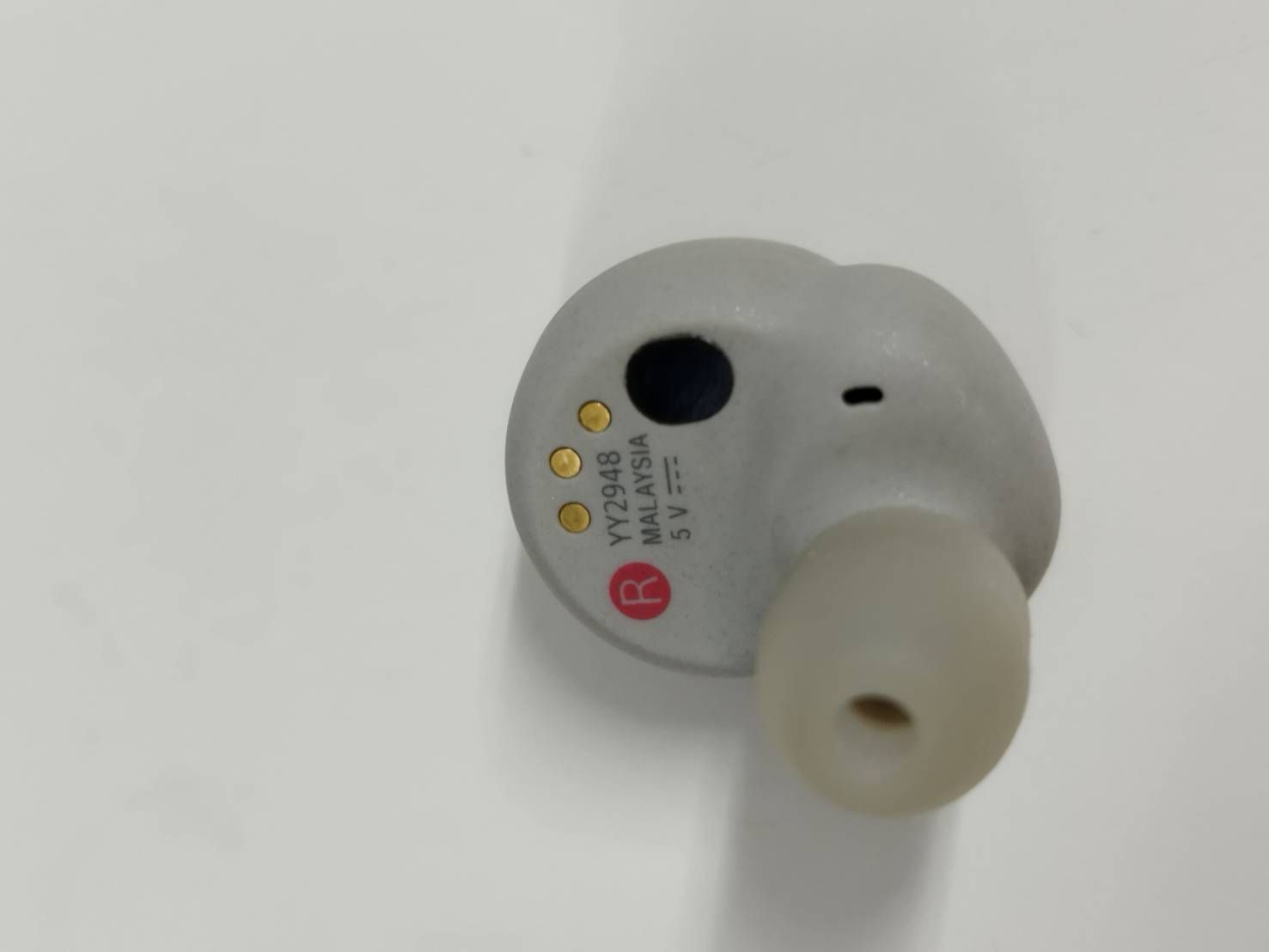 ジャンク】SONY WF-1000XM4/YY2948/ワイヤレスイヤホン/右耳のみ