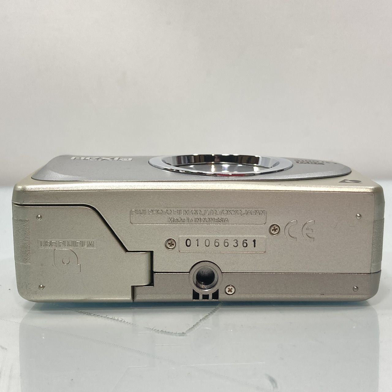 フィルムカメラ　3点セット　メルカリ市のため値下げ中 FUJIFILM nexia 3100iX Z MRC フィルムカメラ 富士フィルム [管理No