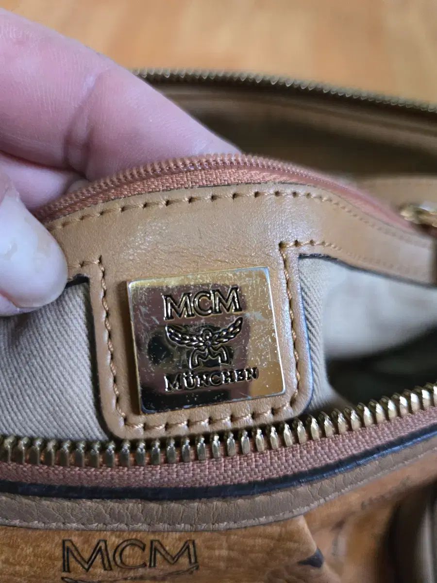 MCM ロゴ ショルダーバッグ トートバッグ ブラウン - メルカリ