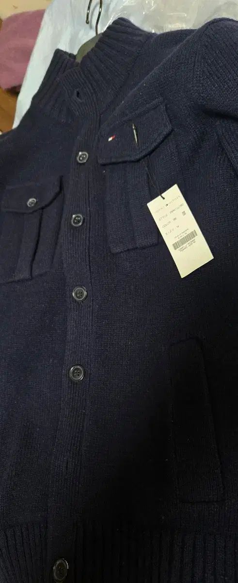 【新品タグ付】トミーヒルフィガー ネイビー オールウールカーディガンXL 新品タグ付】トミーヒルフィガー ネイビー オールウールカーディガンXL
