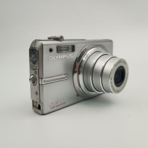 OLYMPUS FE-250 デジタルカメラ シルバー Amazon | OLYMPUS デジタルカメラ CAMEDIA (キャメディア) FE-250