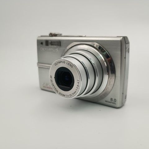 OLYMPUS FE-250 デジタルカメラ シルバー Amazon | OLYMPUS デジタルカメラ CAMEDIA (キャメディア) FE-250