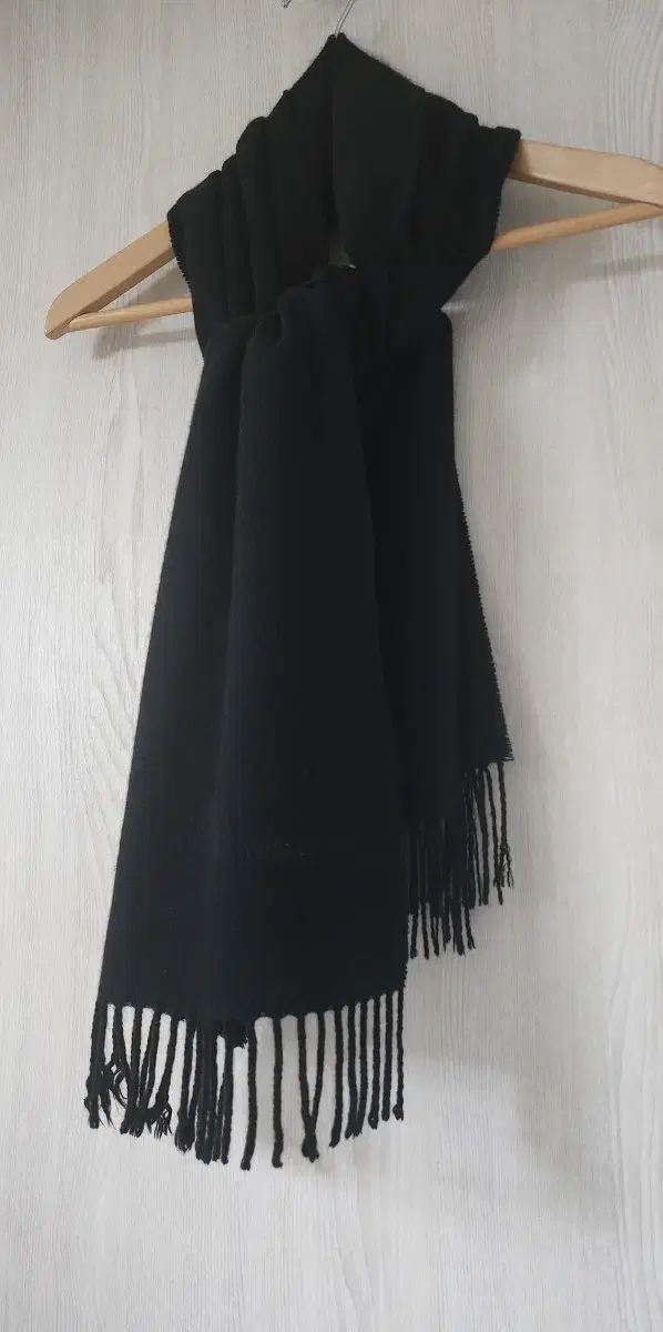 GIORGIO ARMANI(ジョルジオ アルマーニ) カシミア ブラック マフラー 割引