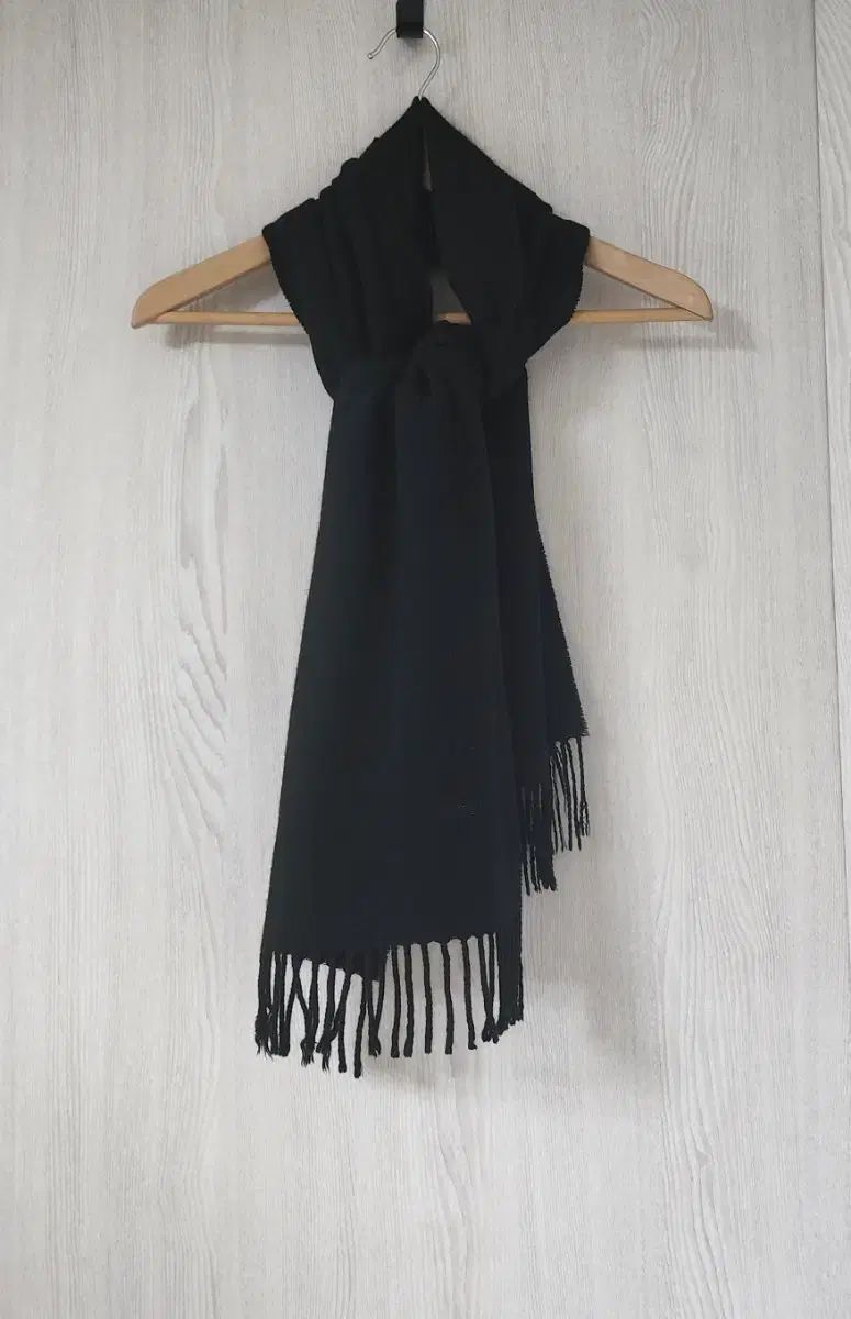 GIORGIO ARMANI(ジョルジオ アルマーニ) カシミア ブラック マフラー 割引