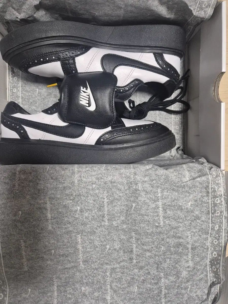 出品 最高 NIKE PEACEMINUSONE クウォンド1 ブラック ホワイト 260