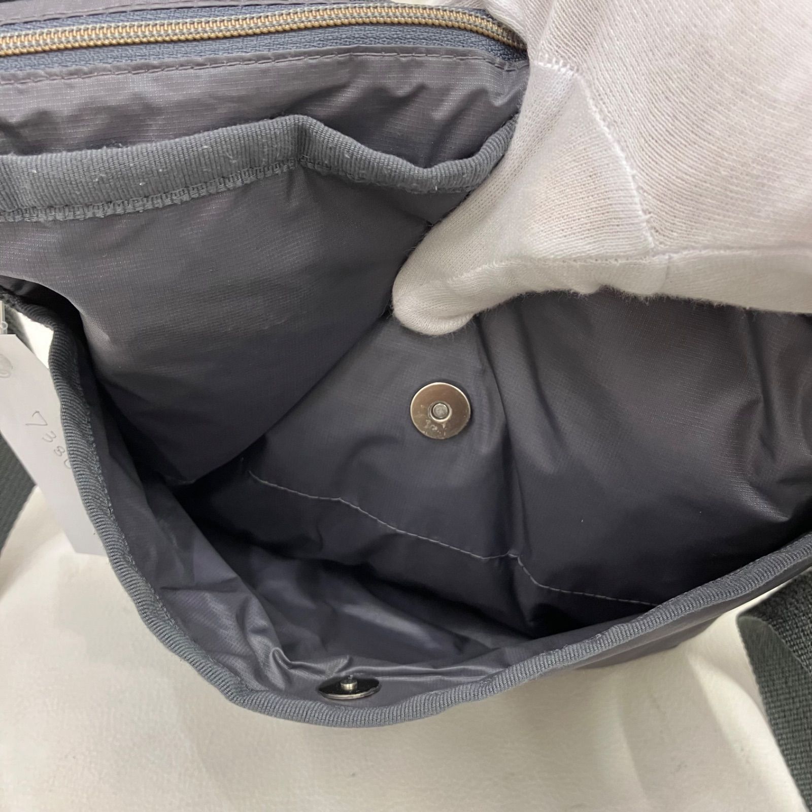 7380 LeSportsac レスポートサック ショルダーバッグ 斜めがけ 紐調節 