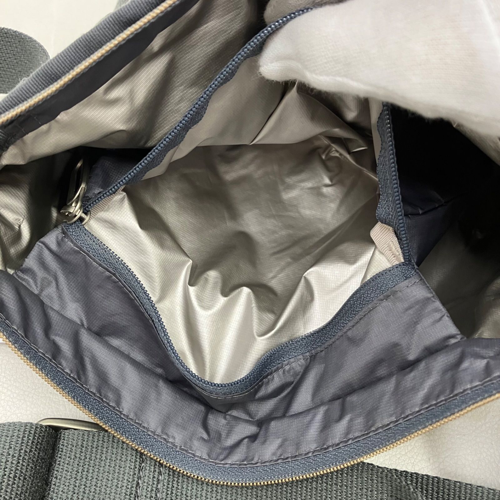 7380 LeSportsac レスポートサック ショルダーバッグ 斜めがけ 紐調節 