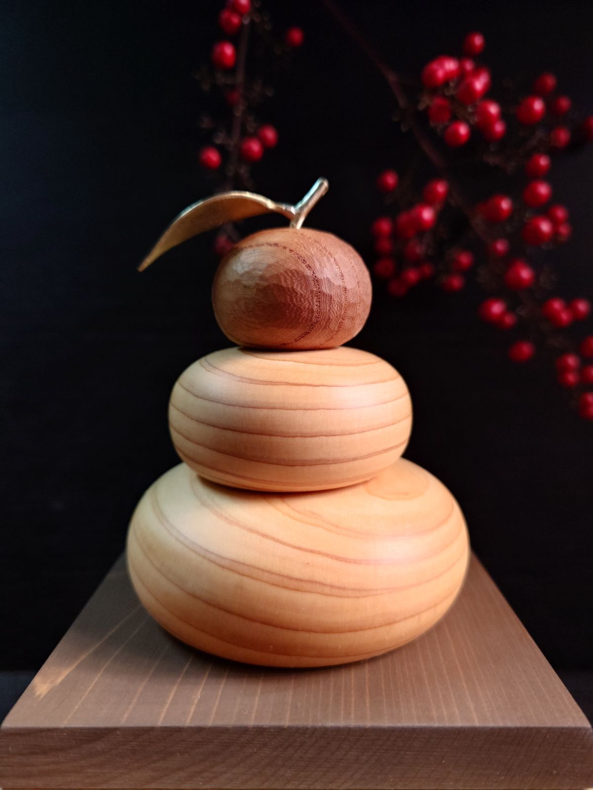 木製鏡餅飾り 小size 手彫り橙 紙箱入り - メルカリ