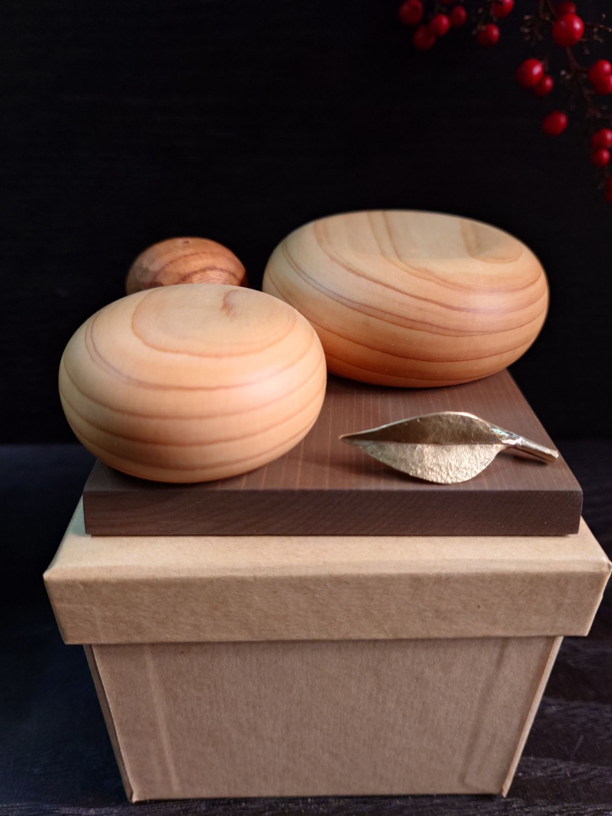 木製鏡餅飾り 小size 手彫り橙 紙箱入り - メルカリ