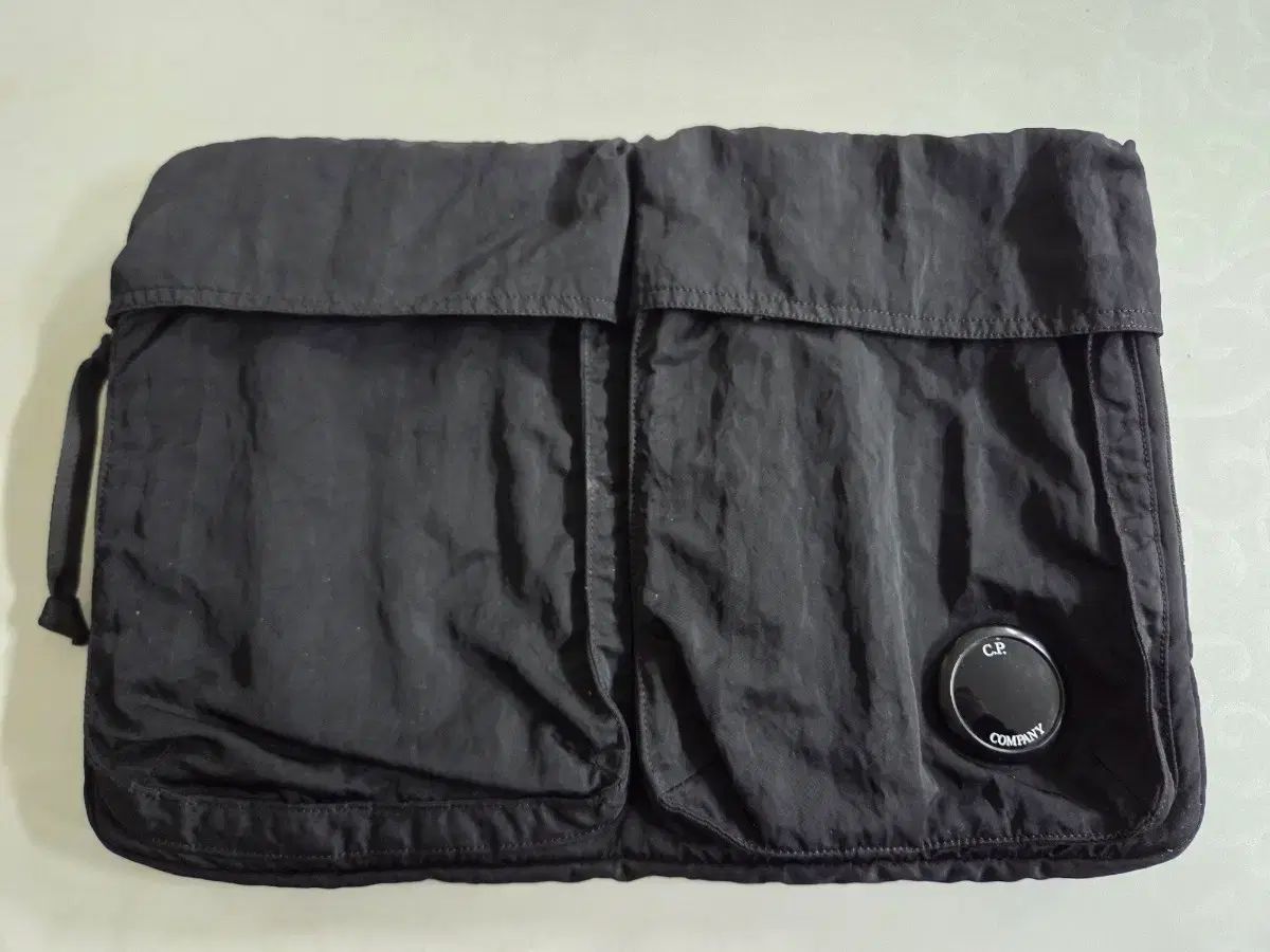 C P COMPANY シーピーカンパニー クラッチバッグ