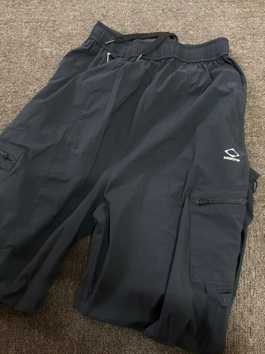 MISCHIEF トラックパンツ