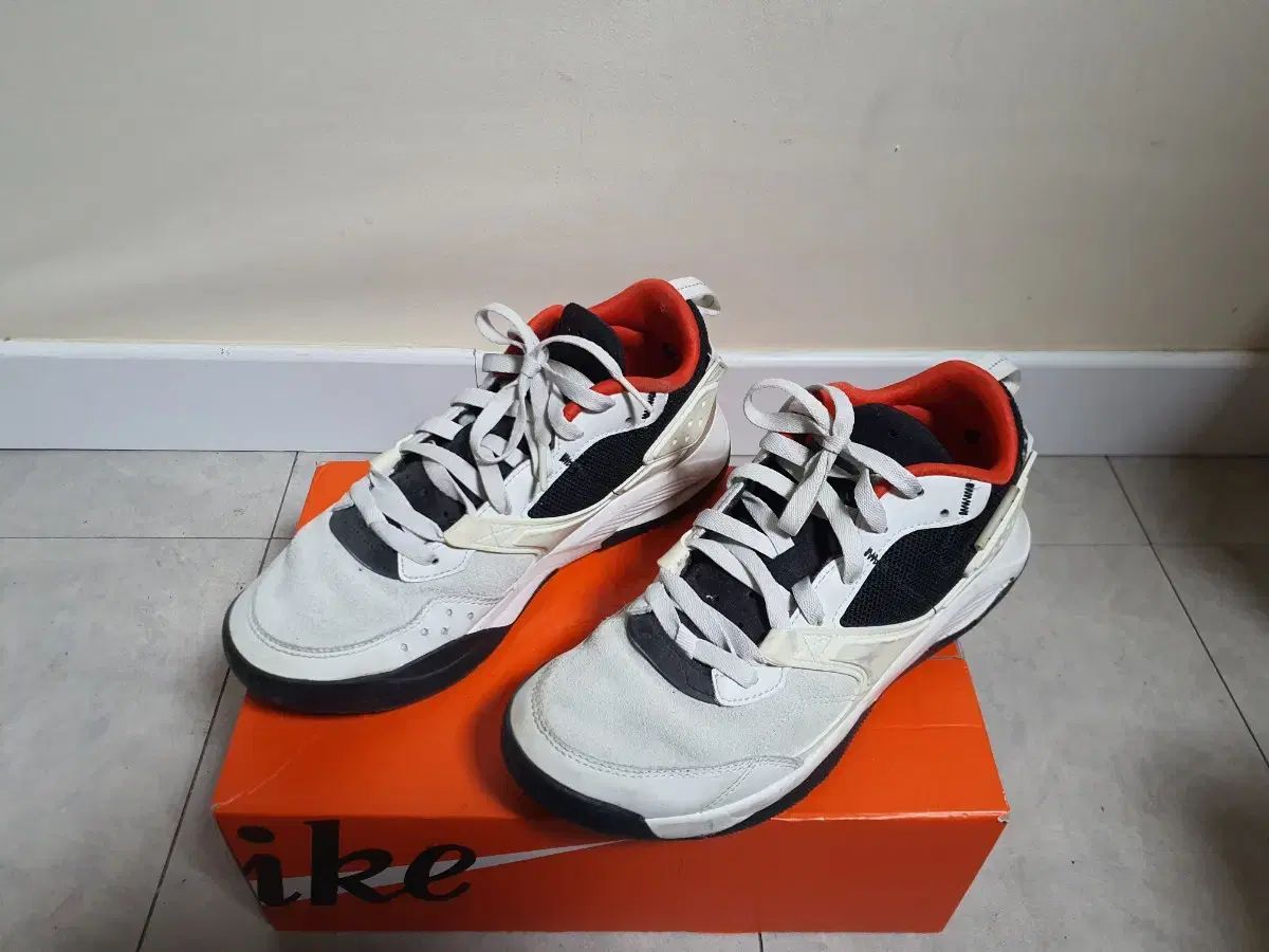 ナイキ ジョーダンエア NFH サミットホワイト CZ 3984 102 255 mm