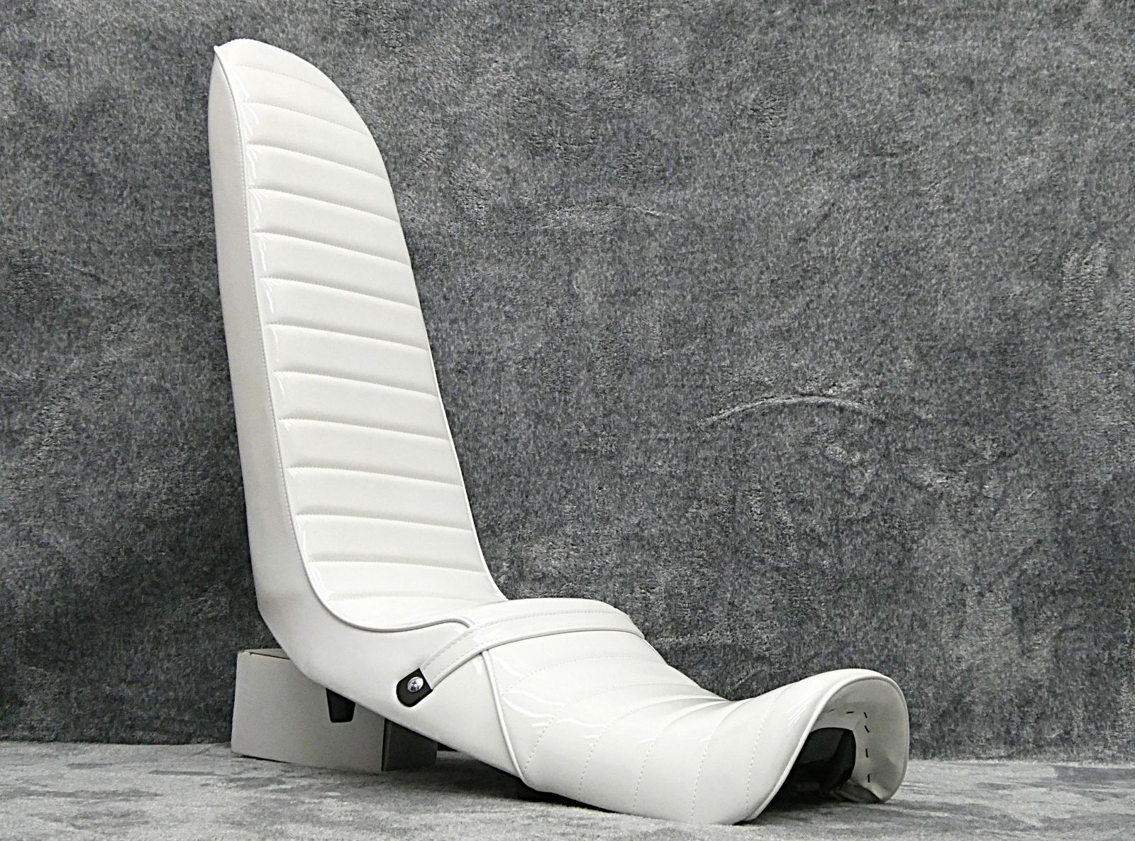 XJR400R 後期 白エナ60cm 三段シート/ホワイト3段 補強入り