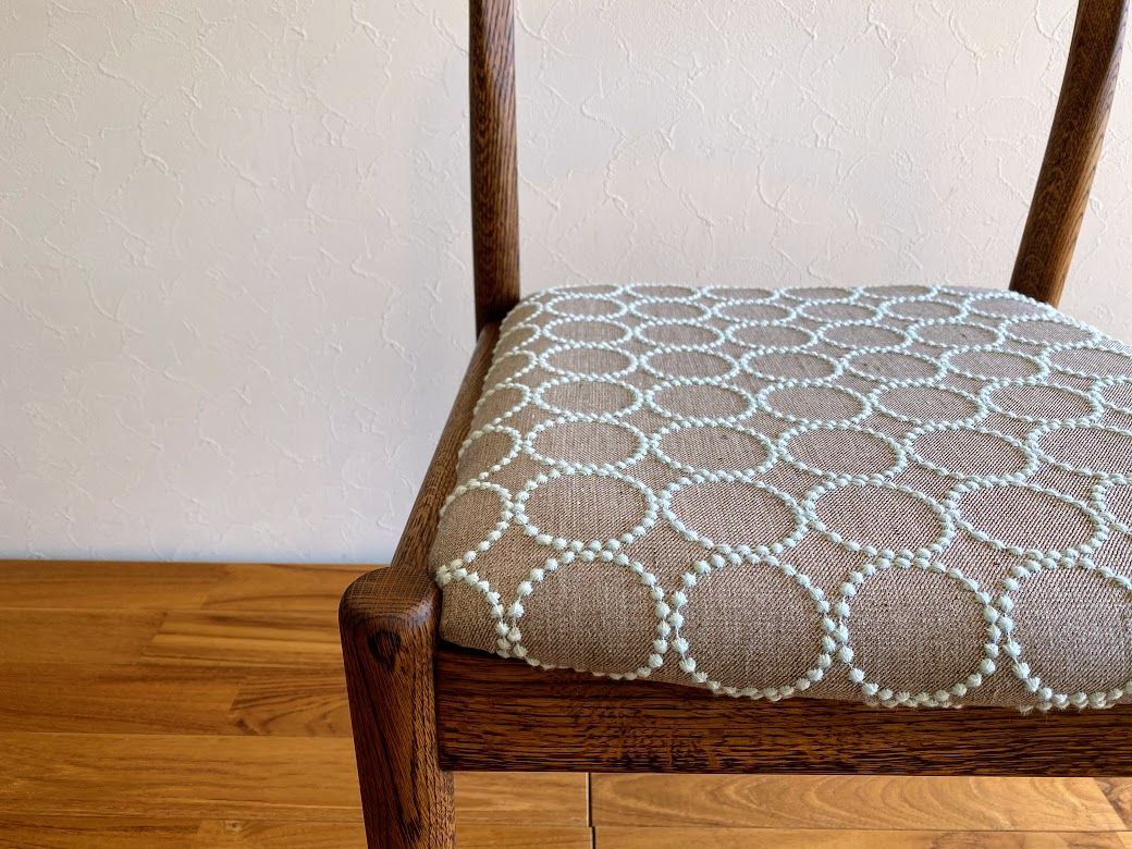 飛騨産業　代ナラ材（オーク）ダイニングチェア ミナペルホネン張替済 1970-1980s 飛騨産業 ナラ材（オーク）ヴィンテージ ダイニング チェア