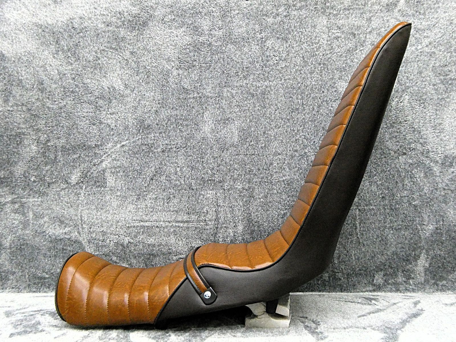 XJR400R後期 茶ツートン60cm 三段シート/ブラウン3段 補強入りBROWN